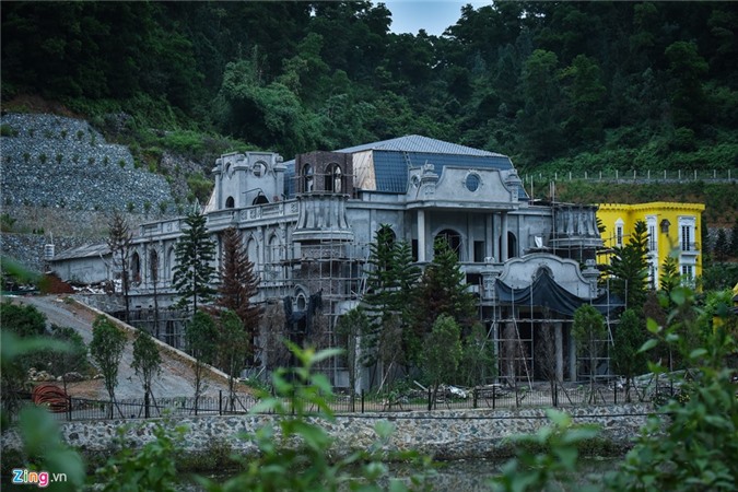 Nghịch lý ở rừng phòng hộ Sóc Sơn: Người ở đỉnh cao, người về vực sâu