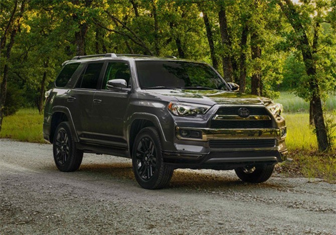 Chi tiết bản đặc biệt Toyota 4Runner Nightshade