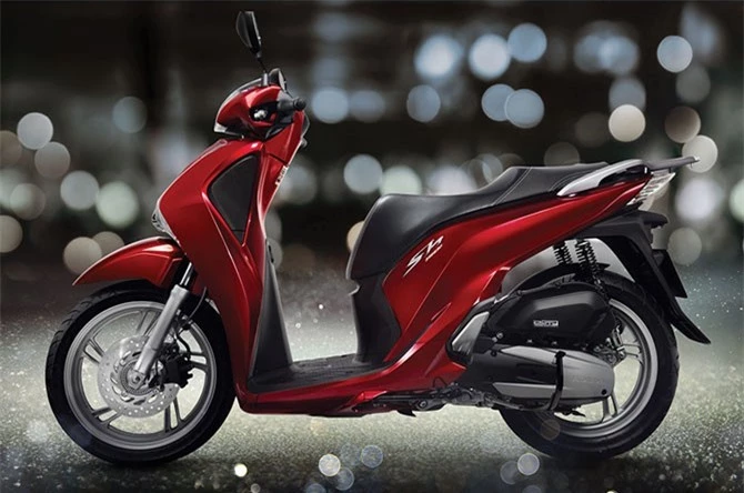 Honda SH125i (giá khởi điểm: 67,99 triệu đồng).