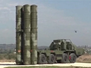 Với tên lửa mới, S-400 có thể diệt mục tiêu cách xa 380 km