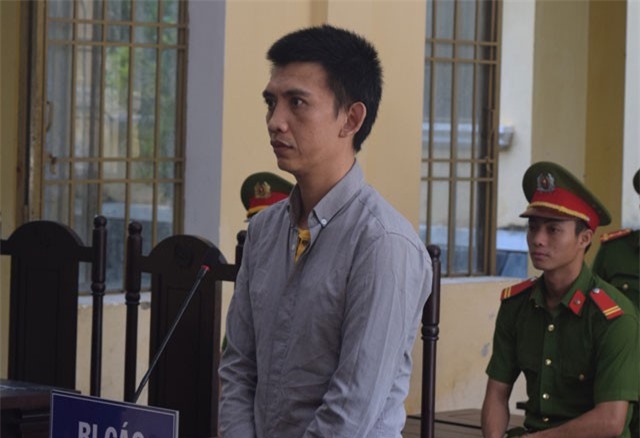 Bị chửi, người đàn ông Quảng Nam đâm hàng xóm gục tại chỗ