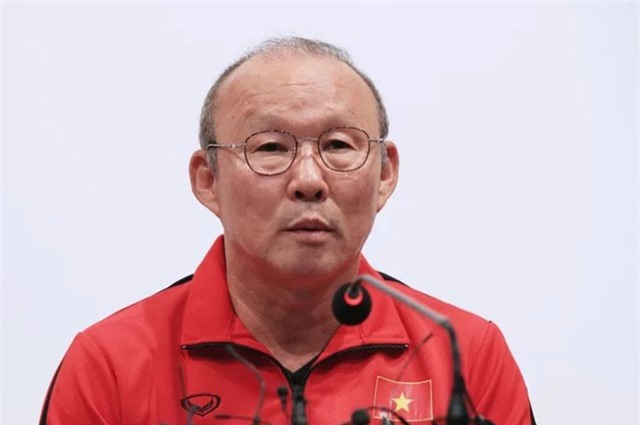 HLV Park Hang-seo bất ngờ “chê” bóng đá trẻ Việt Nam