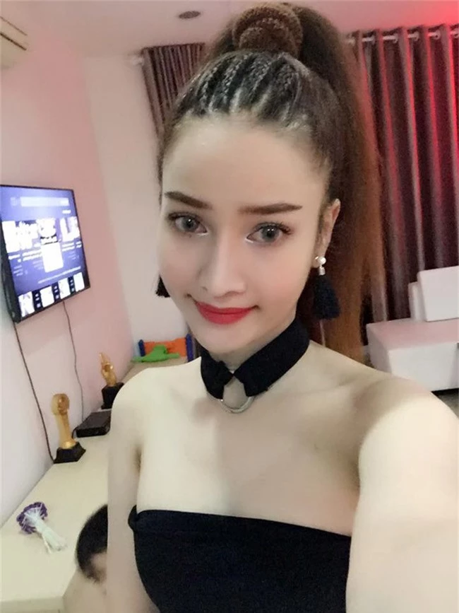 nhan sac ban gai 9x xinh nhu hoa hau duoc ho viet trung &quot;giau kin&quot; 3 nam qua hinh anh 10