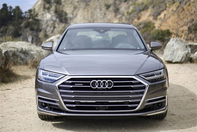 Audi nâng tầm A8 mới, sang trọng và an toàn hơn