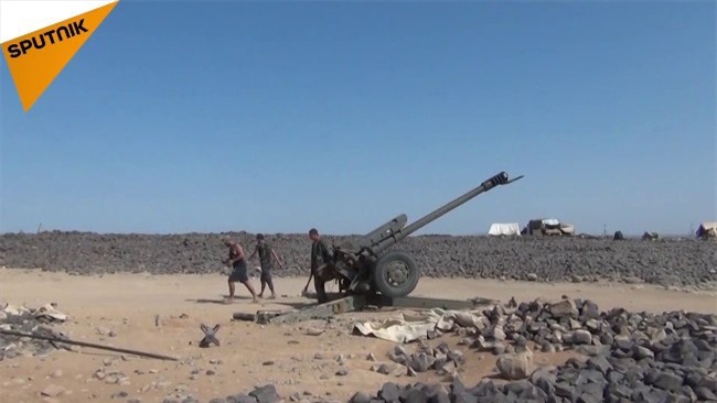 Clip: Quân đội Syria nã loạt tên lửa, xới tung nơi ẩn náu của IS ở Al-Safa