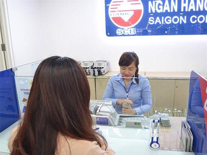 ‘Tỉ giá đang có lợi cho người giữ tiền Việt Nam’