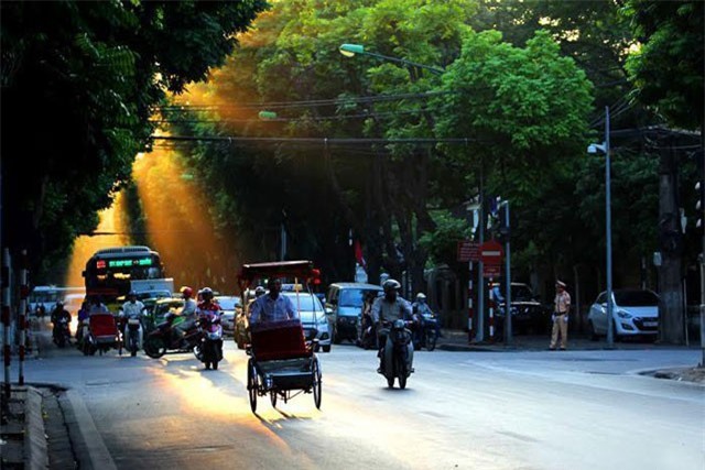 DỰ BÁO THỜI TIẾT 21/10: Hà Nội tăng nhiệt, Sài Gòn nguy cơ ngập