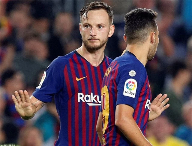 
Rakitic nâng tỷ số lên 4-1 cho Barcelona ở phút 88
