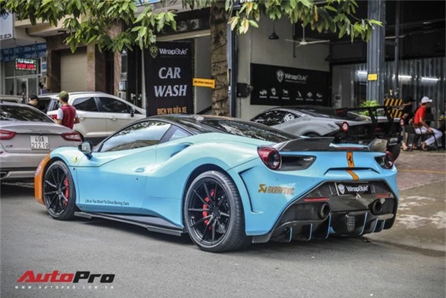 Chán phong cách hầm hố, chủ nhân siêu xe Ferrari 488 SVR độc nhất Việt Nam lại tân trang vẻ ngoài - Ảnh 7.