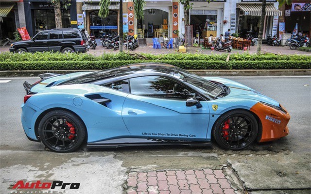 Chán phong cách hầm hố, chủ xe Ferrari 488 SVR độc nhất Việt Nam lại "tân trang" vẻ ngoài
