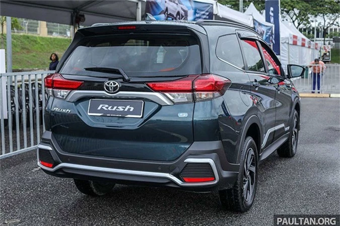 Xe Toyota Rush moi 