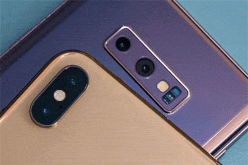Clip: iPhone Xs Max đọ camera với Samsung Galaxy Note 9