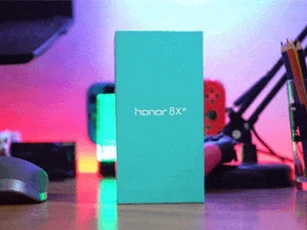 Clip: Mở hộp Honor 8X vừa ra mắt tại Việt Nam
