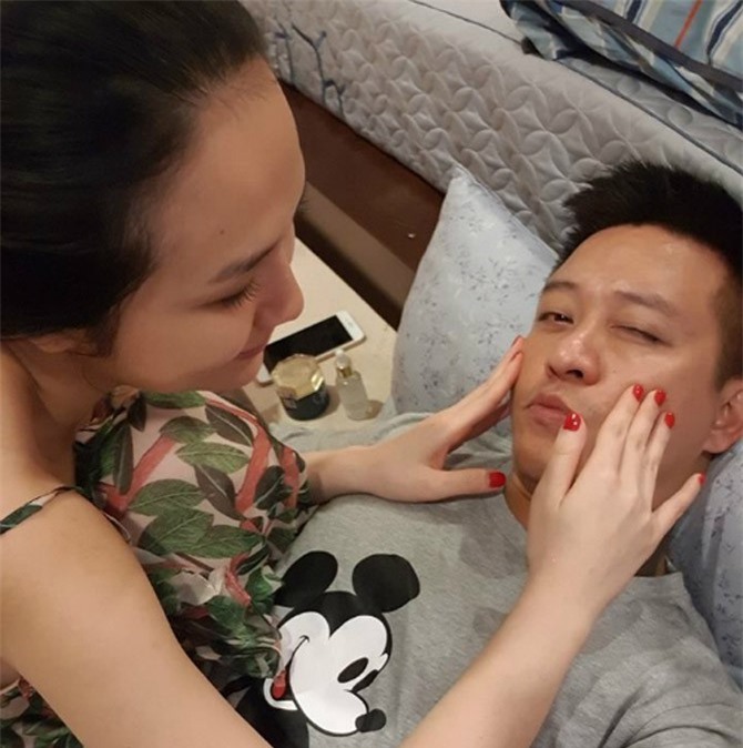 Màn đối đáp ngôn tình của vợ chồng Tuấn Hưng