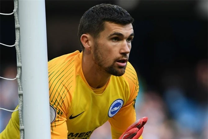 Thủ môn: Mat Ryan (Brighton & Hove Albion).