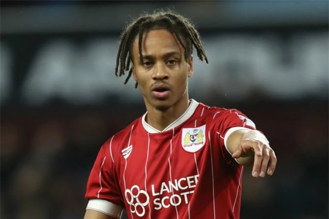 Tiền đạo: Bobby Reid (Cardiff City).