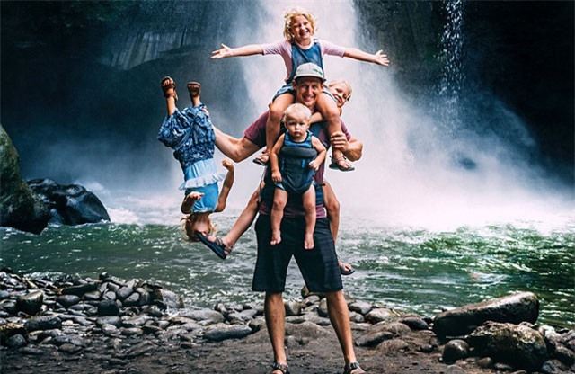 Tan chảy với những khoảnh khắc ngọt ngào giữa cha và con mà bất cứ ông bố nào cũng thấy có mình trong đấy