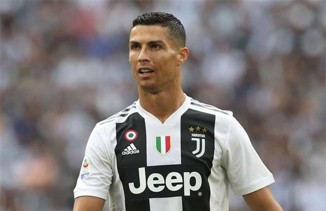 Tiền đạo: Cristiano Ronaldo (Juventus)