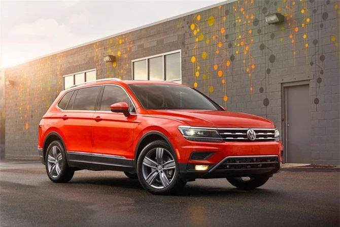 2. Volkswagen Tiguan (doanh số: 60.632 chiếc).