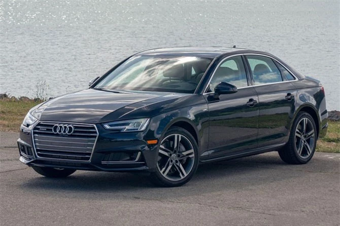 5. Audi A4 (doanh số: 48.276 chiếc).