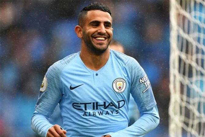 Tiền đạo: Riyad Mahrez (Man City).