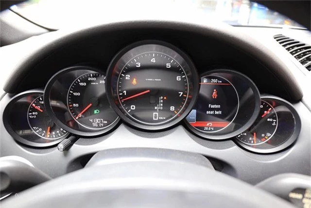 Porsche Cayenne model 2014 được rao bán ngang một chiếc Mercedes-Benz E300 AMG đập hộp - Ảnh 13.