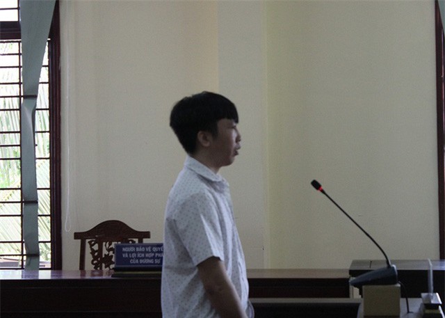 Lừa xin việc cho nhiều người, cựu đại úy công an bị tuyên phạt 13 năm tù