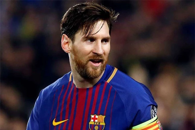 10. Lionel Messi (Barcelona 18 tuổi 132 ngày)