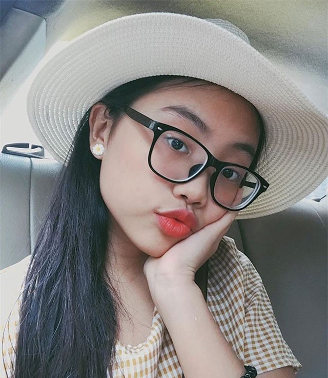 Phương Mỹ Chi khác lạ không nhận ra ở tuổi 15