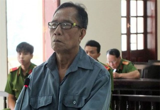 Ông lão giết vợ cũ vì cuồng ghen