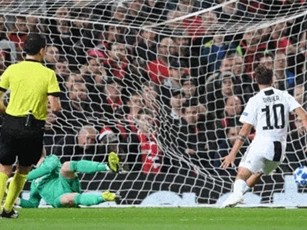 Clip: Dybala tỏa sáng, Juve ‘kéo sập pháo đài’ Old Trafford