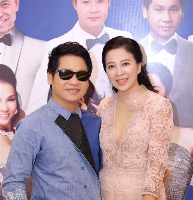 Người vợ ‘quyền lực’ của ca sĩ Trọng Tấn là ai?