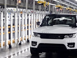 Doanh số sụt giảm, Jaguar Land Rover tạm ngừng sản xuất