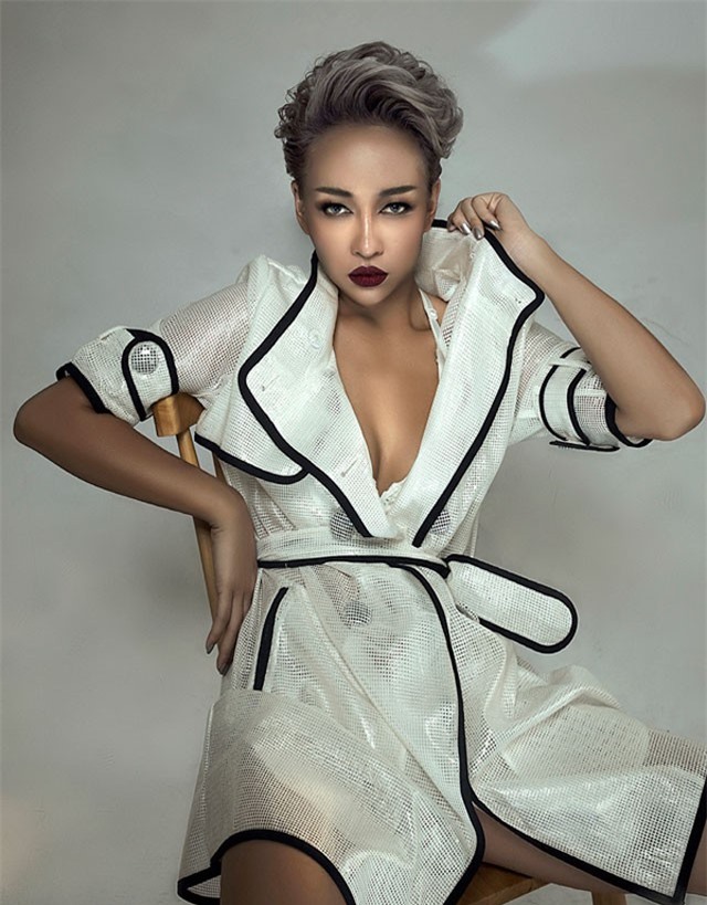 Ca sĩ Thảo Trang sửa mũi cho 'hợp phong thủy'