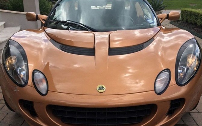 Vết xước đắt nhất lịch sử trên siêu xe: Nhỏ xíu cũng tốn nửa tỷ đồng