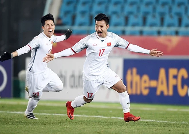 Văn Thanh tự tin dự đoán ĐT Việt Nam vô địch AFF Cup 2018.