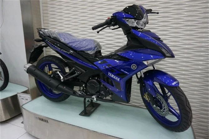 Tận thấy 2019 Yamaha Exciter GP quá chất, xứng tầm vua côn tay. 2019 Yamaha Exciter GP tại đại lý với các đường nét thể thao, đẹp đến nỗi khiến người chơi xe côn tay như bị bỏ bùa. (CHI TIẾT)