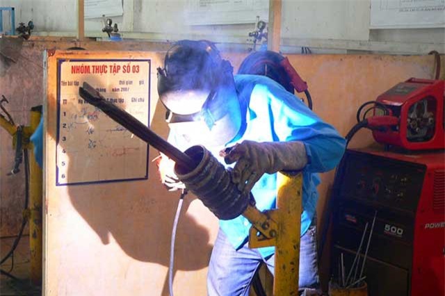 Lương mỗi ngày cả triệu đồng, tuyển dụng nghề hàn vẫn khó