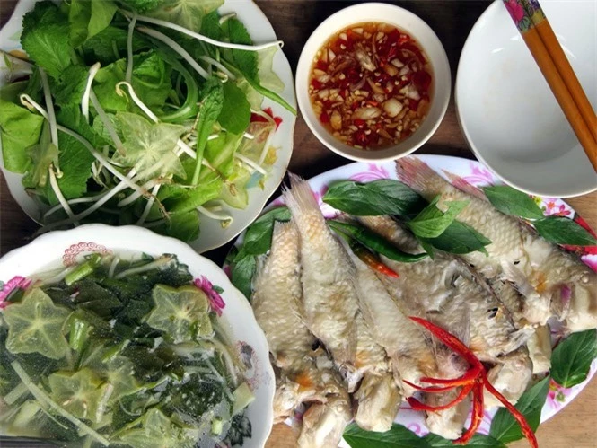 Cá mó nấu canh chua TRANG THY