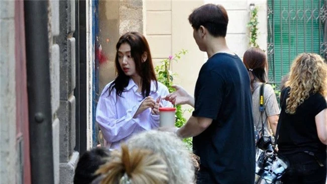 Hé lộ tạo hình Park Shin Hye cực nhắng nhít trong phim mới đóng cặp cùng Hyun Bin - Ảnh 4.