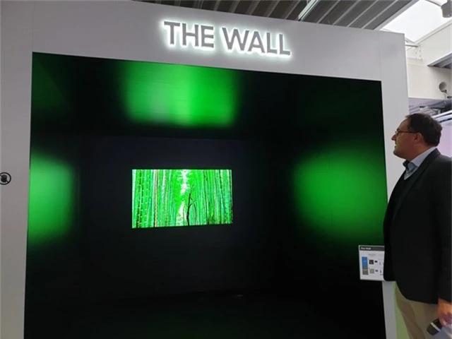 
Gian trưng bày màn hình The Wall tại sự kiện Samsung LED 2018.
