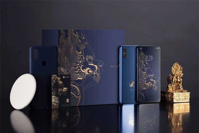 Xiaomi Mi MIX 3 phiên bản Tử Cấm Thành.