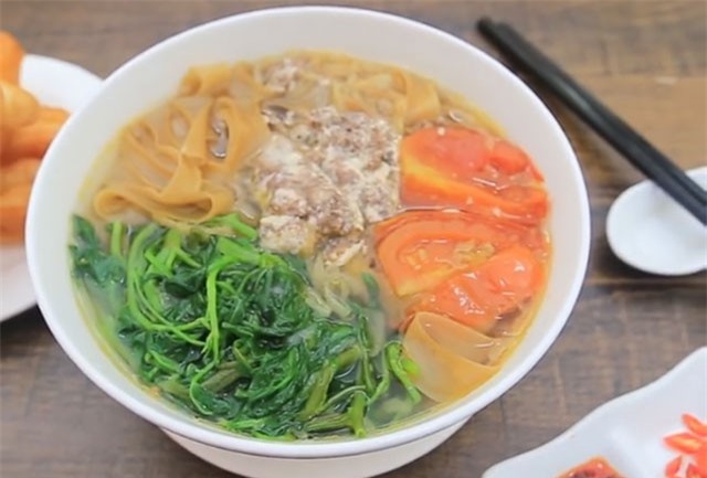 Clip: Hướng dẫn nấu bánh đa cua ngon chuẩn vị Hải Phòng