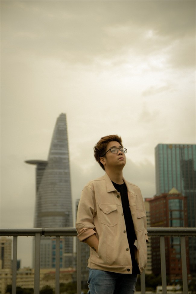 Bùi Anh Tuấn không sử dụng mạng xã hội vì sợ đối mặt với chuyện tình cảm đã qua