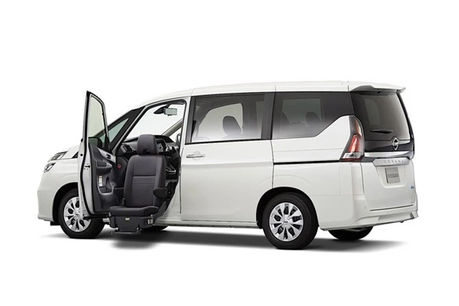 10. Nissan Serena (doanh số: 80.783 chiếc).