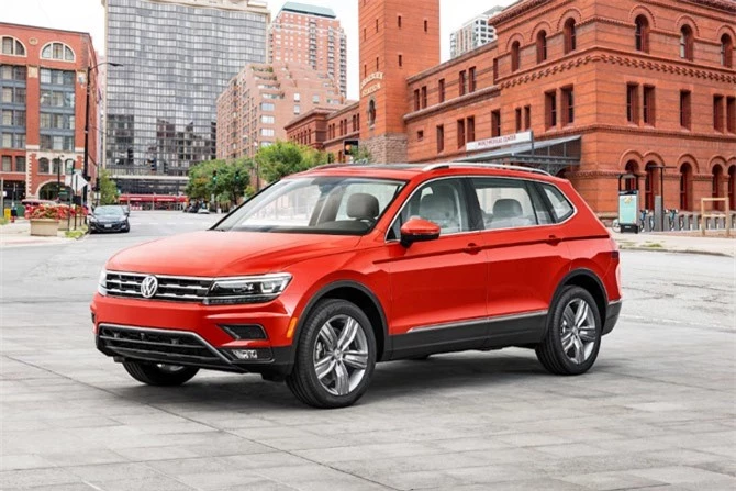 10. Volkswagen Tiguan (doanh số: 224.859 chiếc).