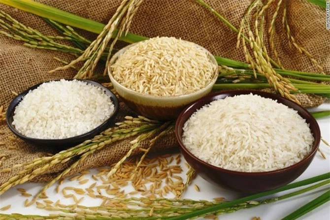 Giá gạo Việt Nam đang cao hơn Thái Lan, Ấn Độ.
