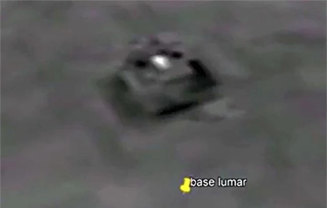 Hình ảnh các “thợ săn” UFO cho rằng là kiến trúc nhân tạo trên mặt trăng.