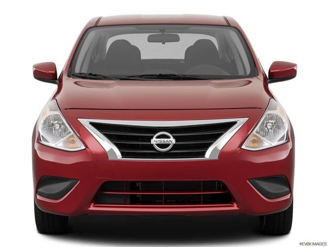 Nissan Sunny 2018.