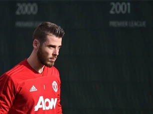 Mourinho cảnh báo xấu, M.U sắp mất De Gea